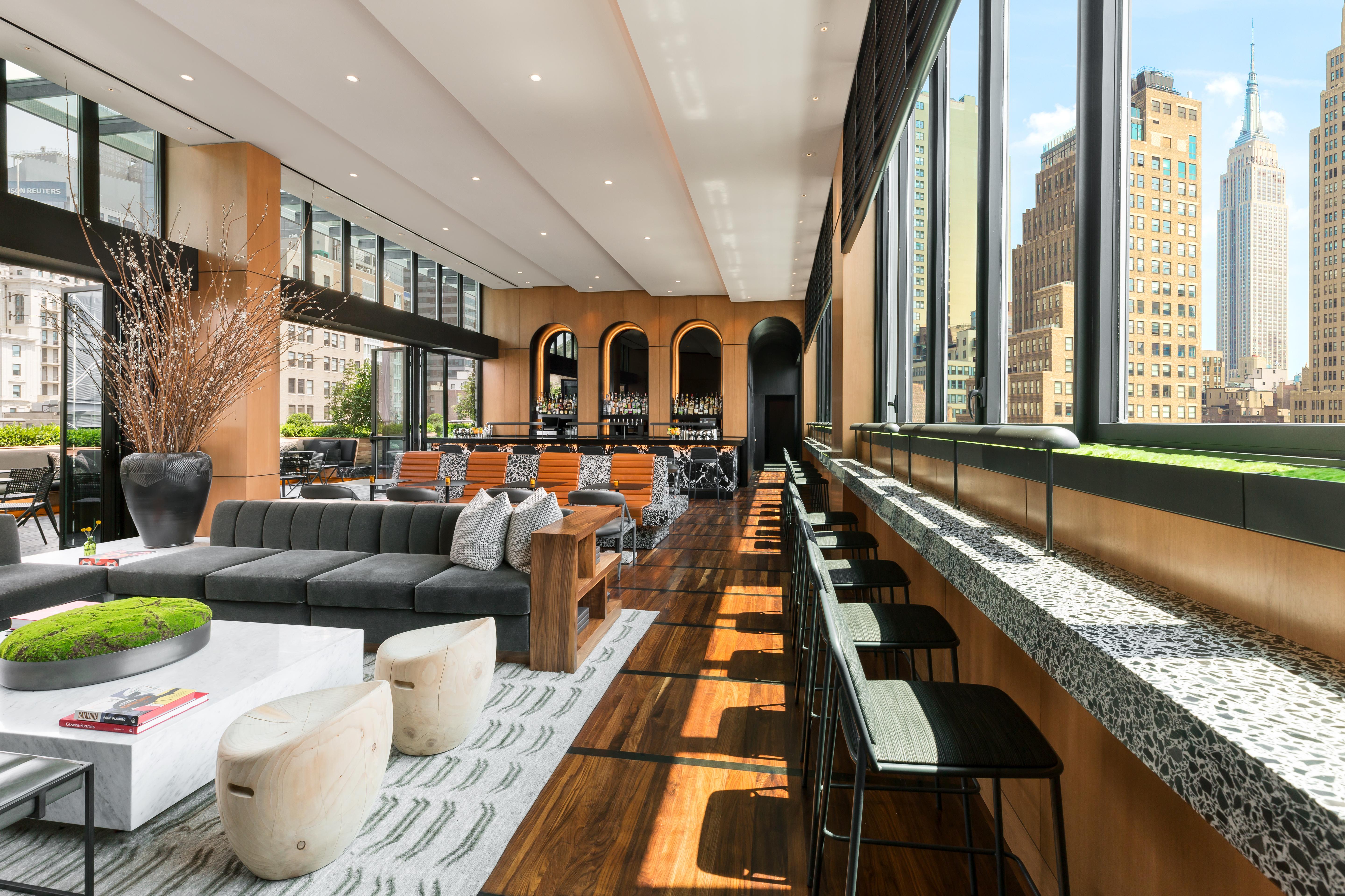 Ac Hotel By Marriott New York Times Square Exteriör bild