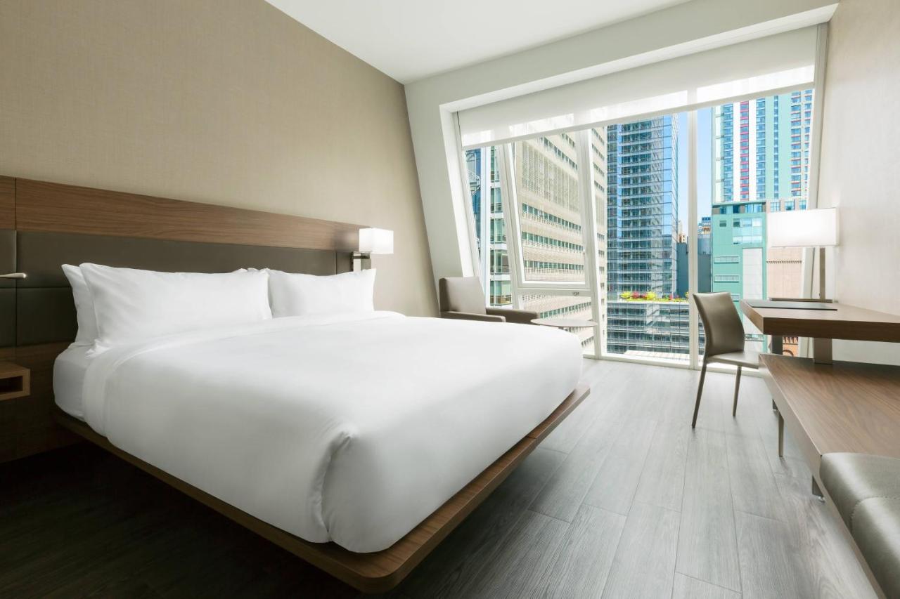 Ac Hotel By Marriott New York Times Square Exteriör bild