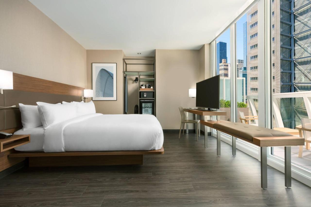 Ac Hotel By Marriott New York Times Square Exteriör bild