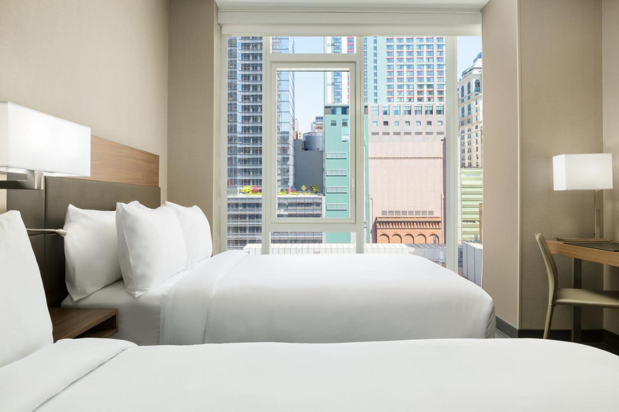 Ac Hotel By Marriott New York Times Square Exteriör bild