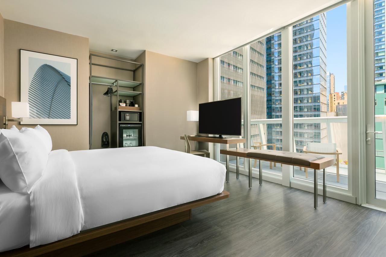 Ac Hotel By Marriott New York Times Square Exteriör bild
