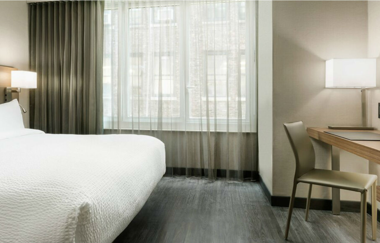 Ac Hotel By Marriott New York Times Square Exteriör bild